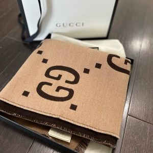 Gucci GG jacquard wool silk scarf